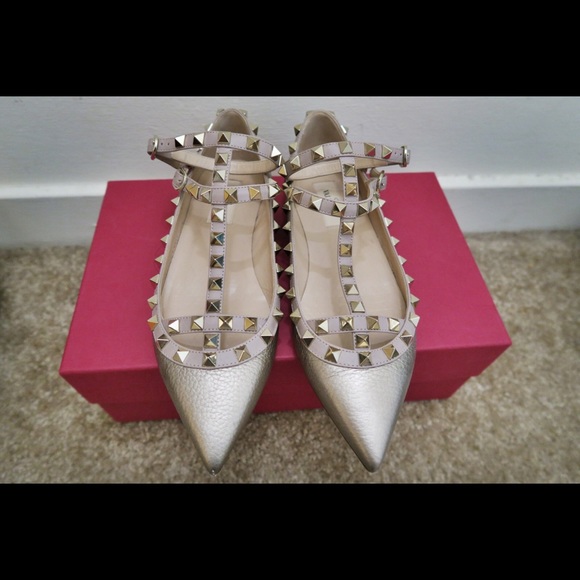 Valentino Rockstud Metallic Pointy Toe Pumps - Picture 4 of 7